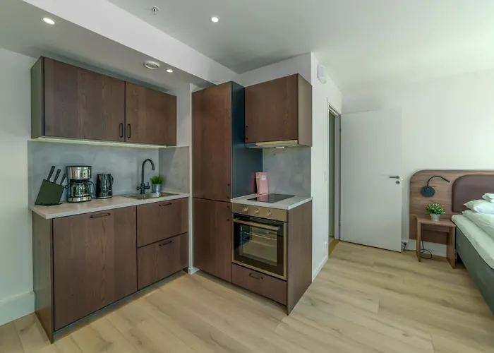 Lägenhetshotell Maya - Carl Berner